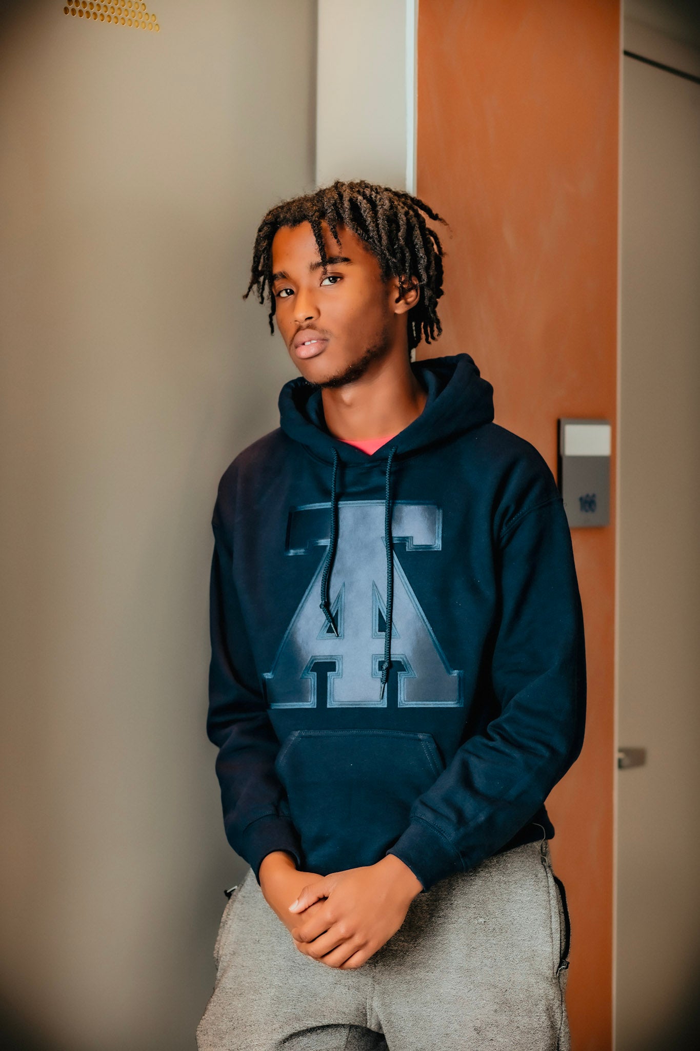 Vintage Logo Tradition Color Apparel